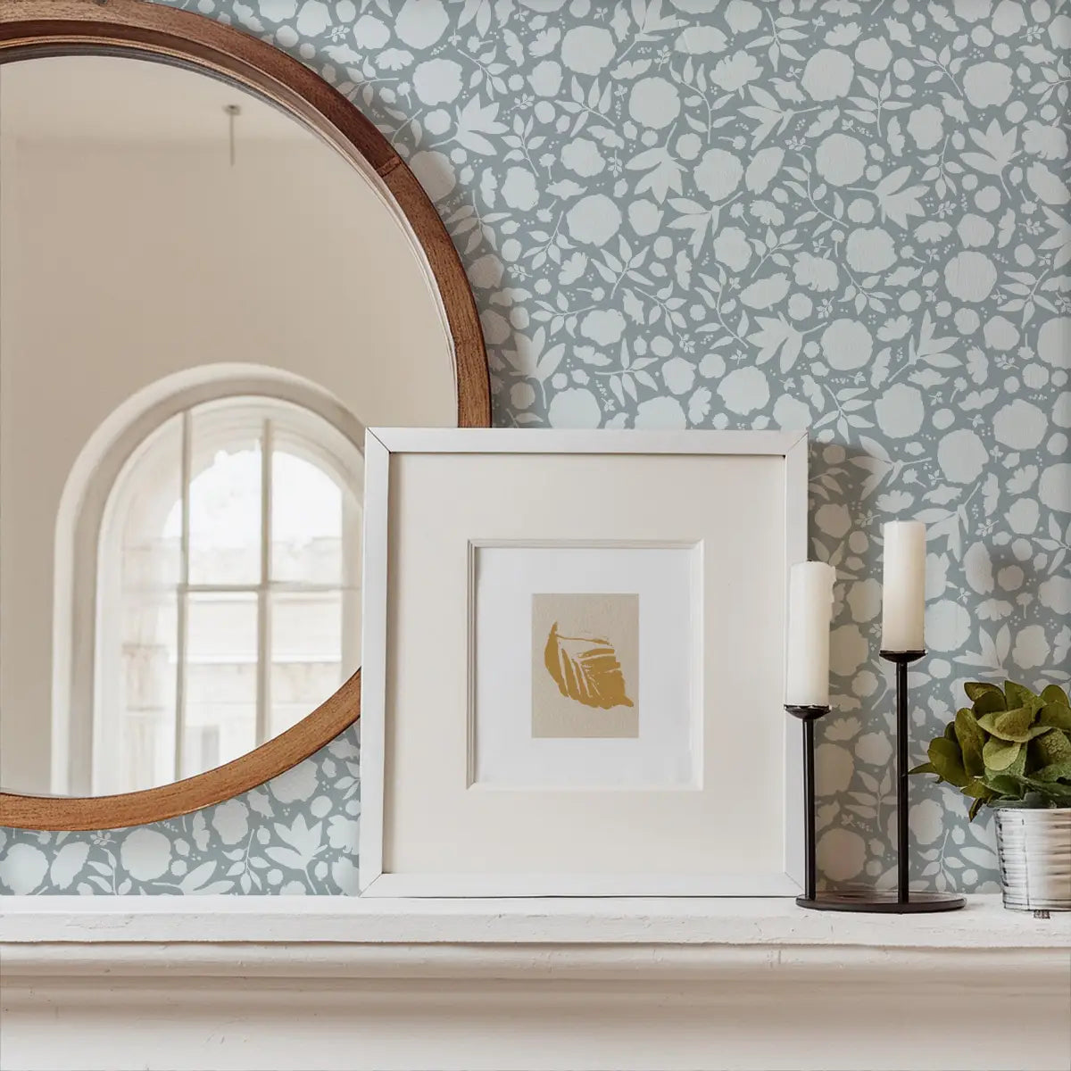 Brea Wallpaper - Floral Pattern - by Mackenzie Nelson - Loomwell Home Goods