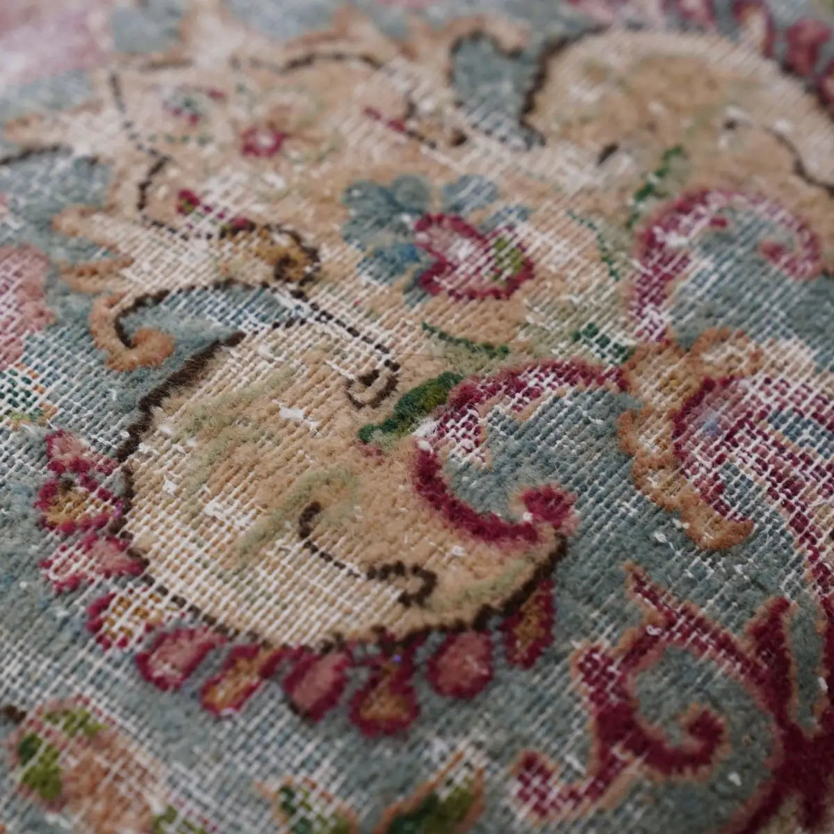Canvello Antique Rug Organic Wool Pillow - 16’’x24’’ - Canvello