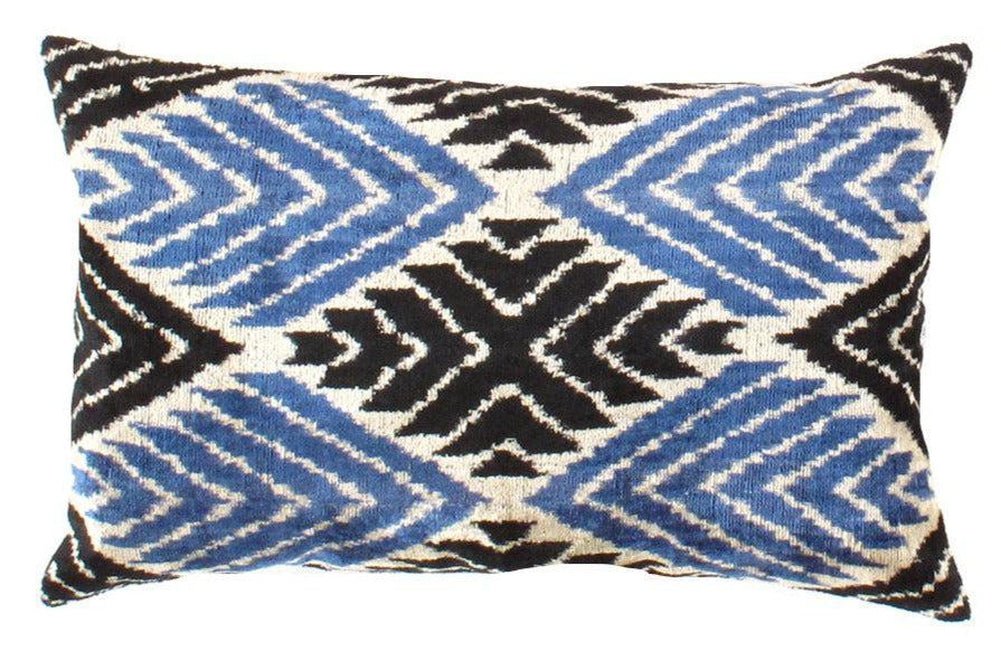 Oreillers Ikat en soie noire et bleue Canvello - TI 156