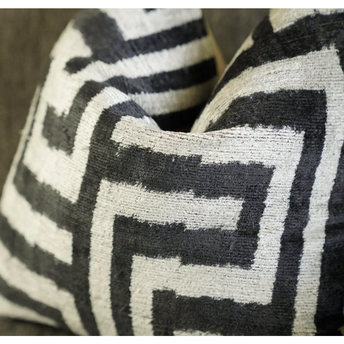 Canvello Black & White Throw Pillows | 16 x 16 in (40 x 40 cm) - Canvello