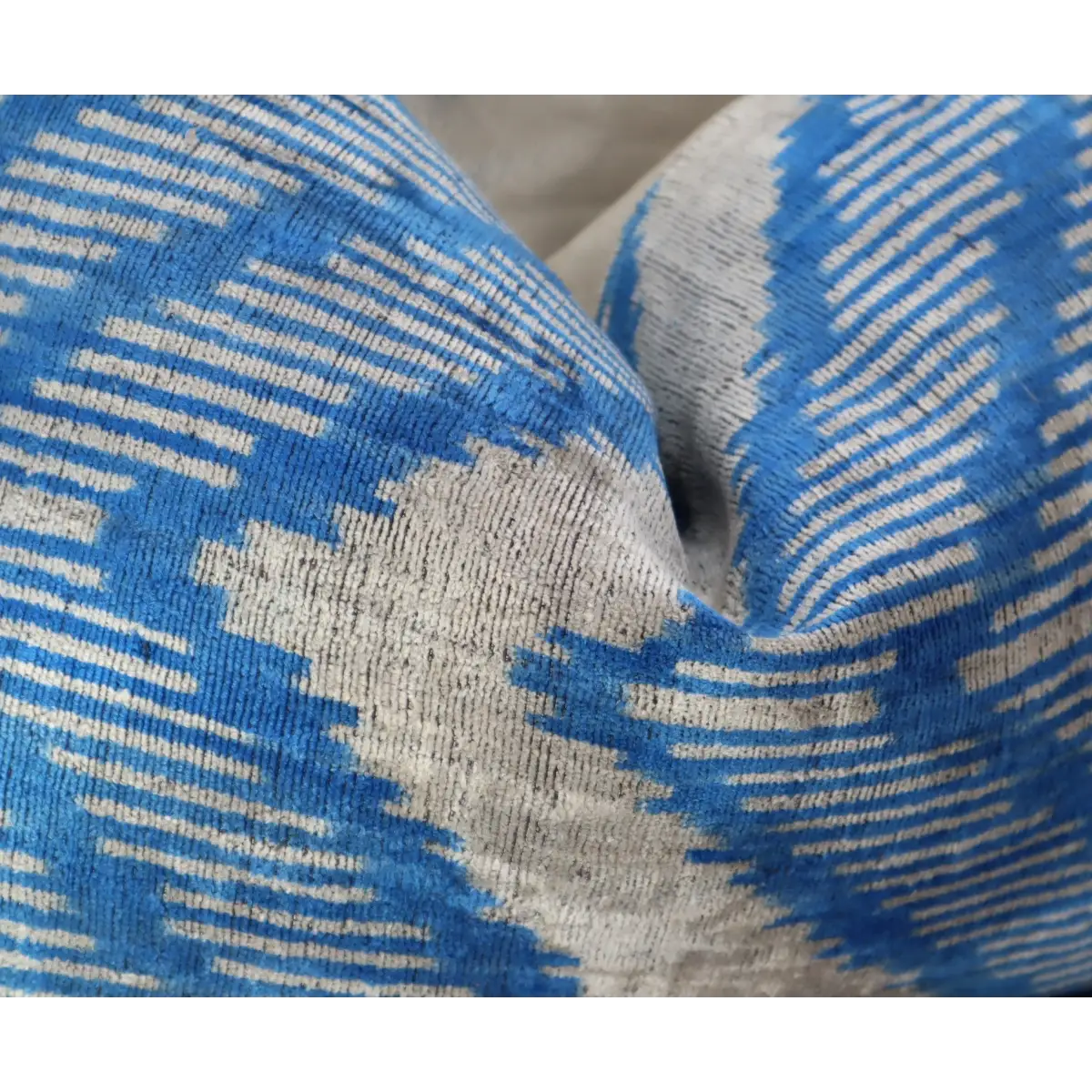 Canvello Blue And White Chevron Pillows For Couch - 16x24 - Canvello