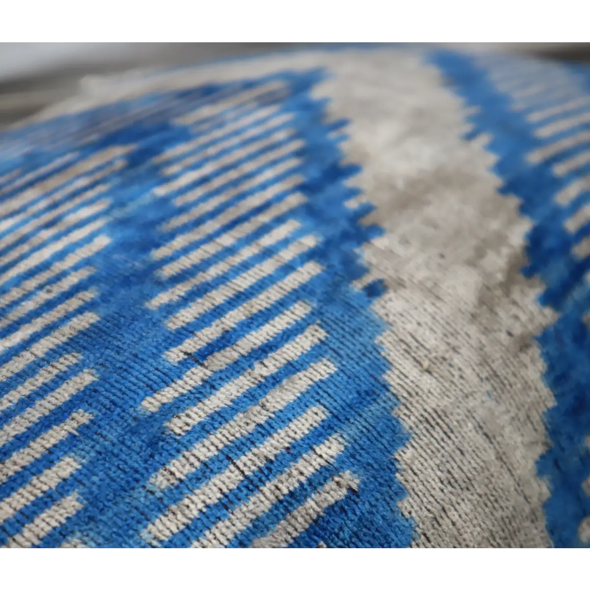 Canvello Blue And White Chevron Pillows For Couch - 16x24 - Canvello
