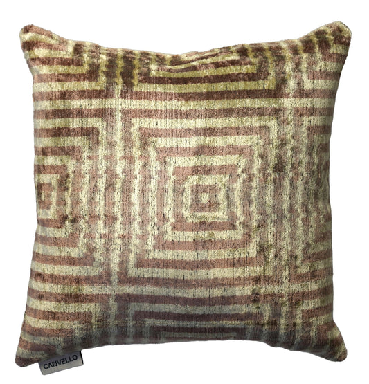 Coussin turc en velours marron Canvello Ikat - 16'' X 16''