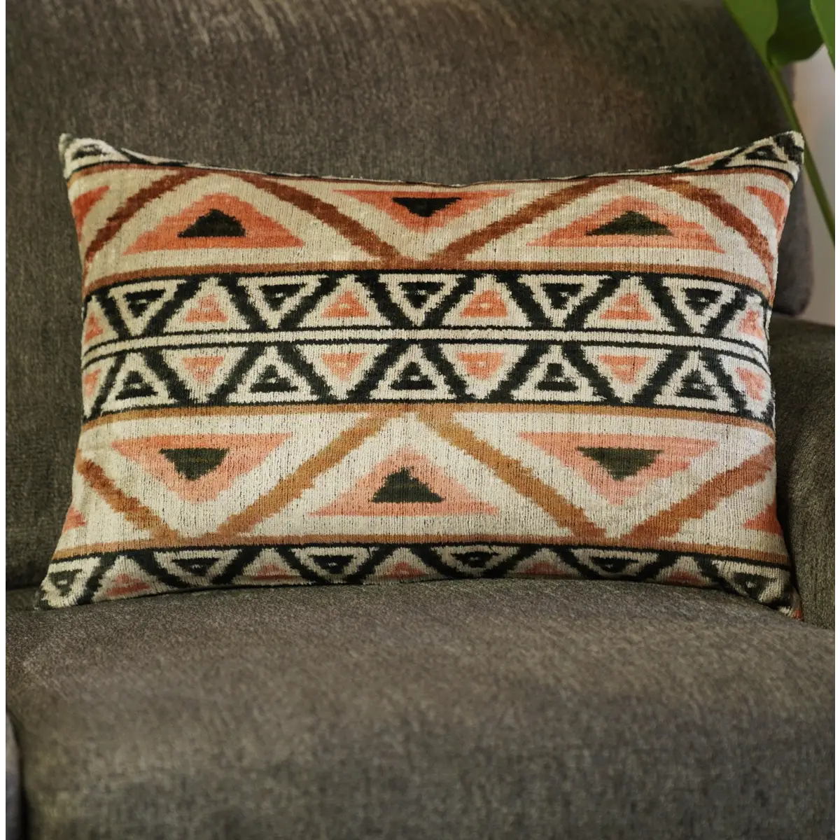 Canvello Decorative Cream Pillows For Sofa | 24x16 - Canvello