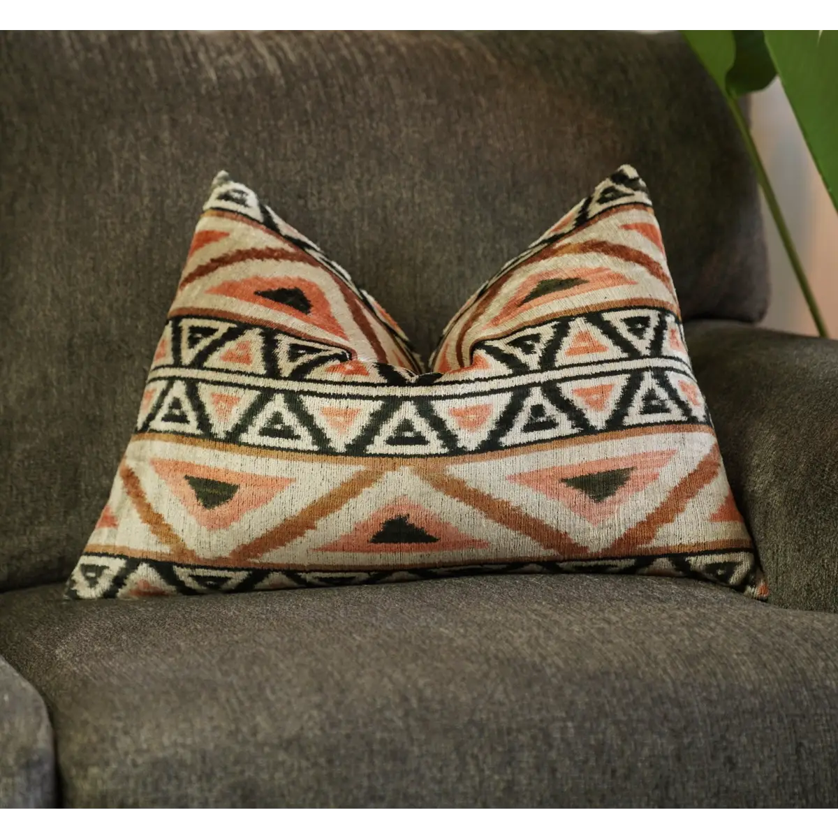Canvello Decorative Cream Pillows For Sofa | 24x16 - Canvello