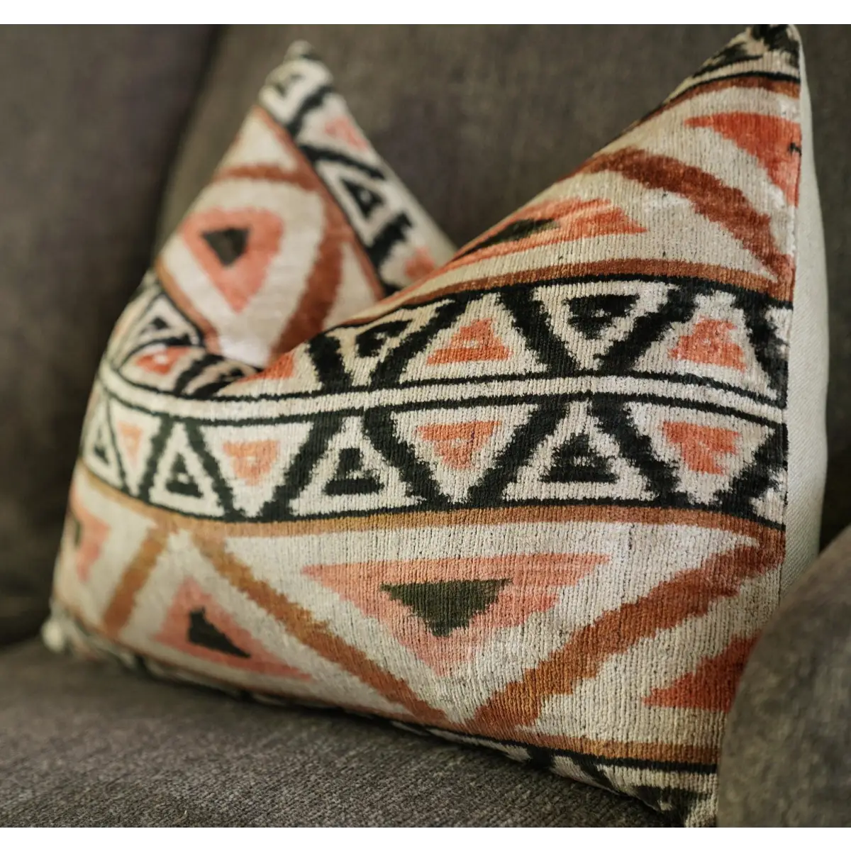 Canvello Decorative Cream Pillows For Sofa | 24x16 - Canvello