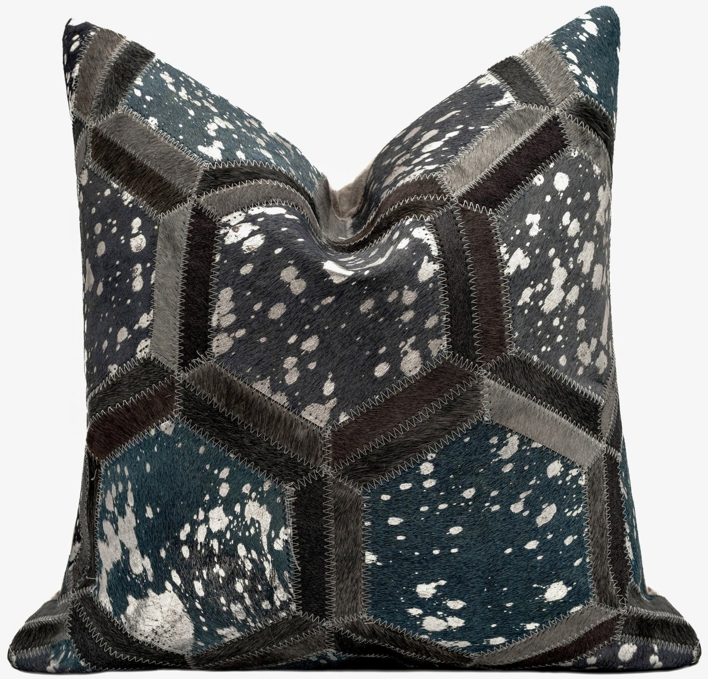 Cojines decorativos de piel de vaca auténtica Canvello: cojines decorativos bohemios con patchwork hechos a mano para sofá, sillón, cama y silla; fundas de almohadas de estilo rústico del suroeste del oeste con relleno de plumas incluido