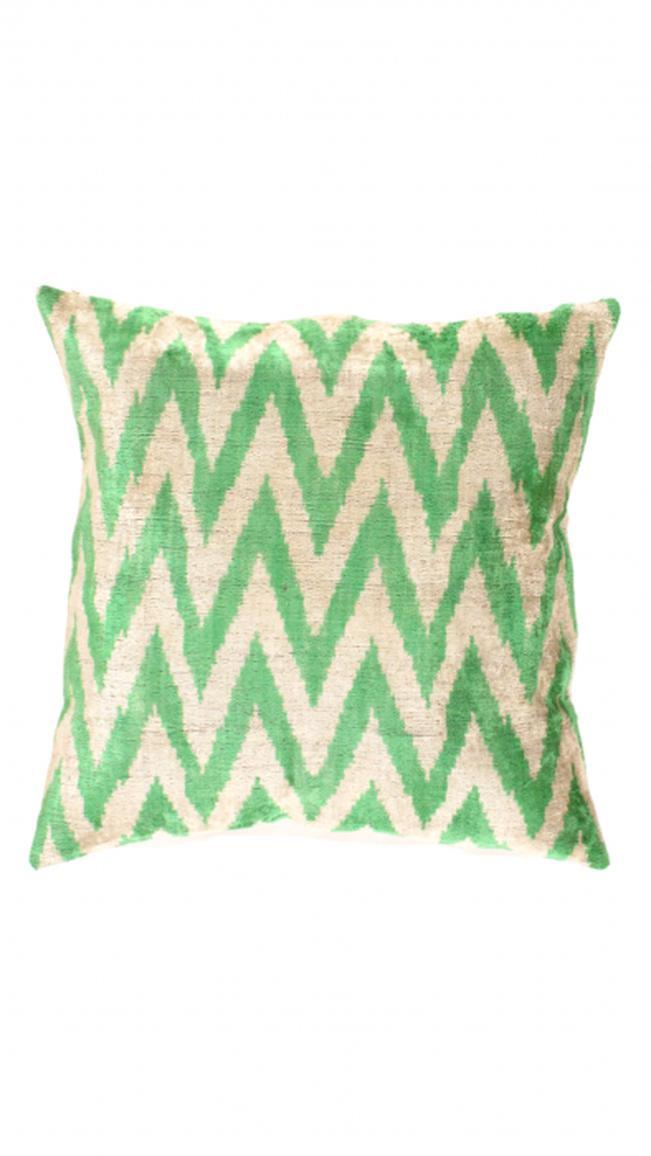 Almohada ikat de seda turca de terciopelo color verde Canvello - 24'' X 24''