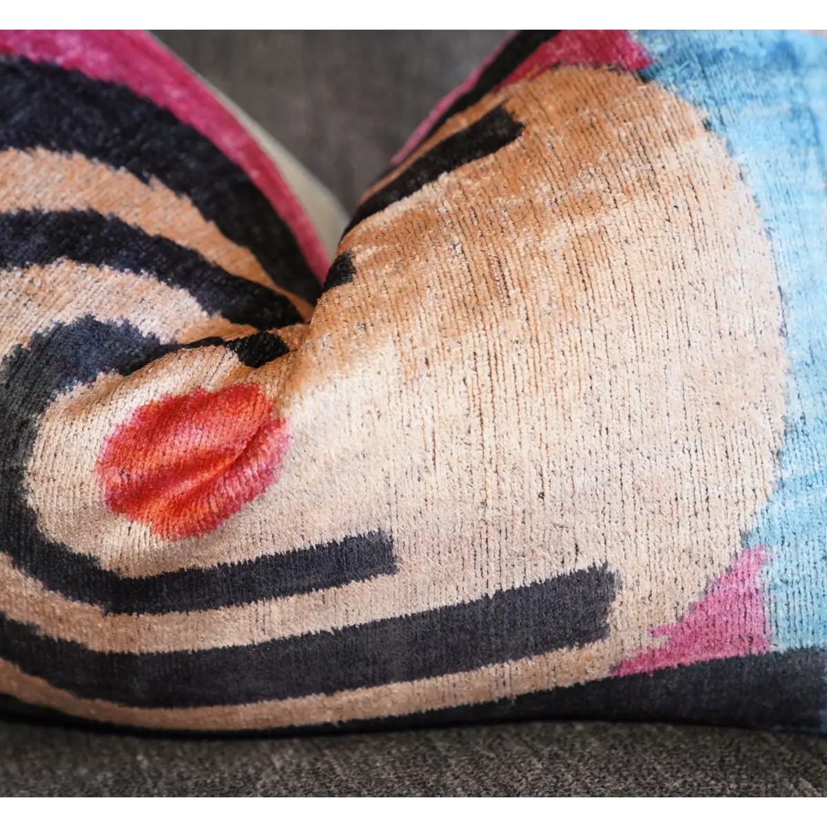 Canvello Handmade Abstract Beige and Blue Lumbar Throw Pillow - 16x24 - Canvello
