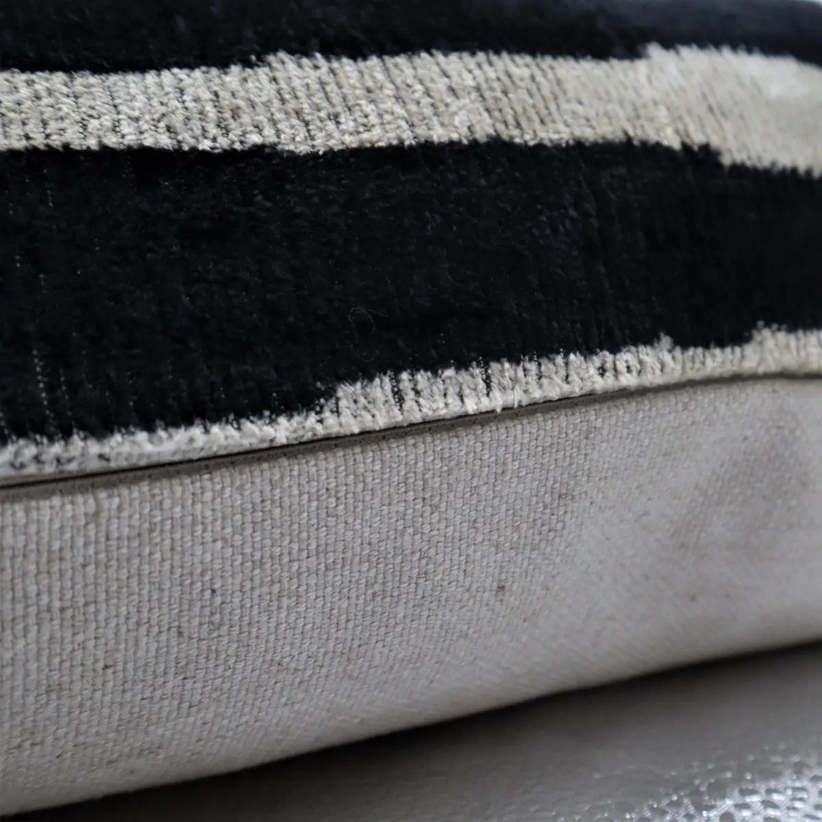 Canvello Handmade Black White Decorative Pillow and Insert | 16x24 - Canvello
