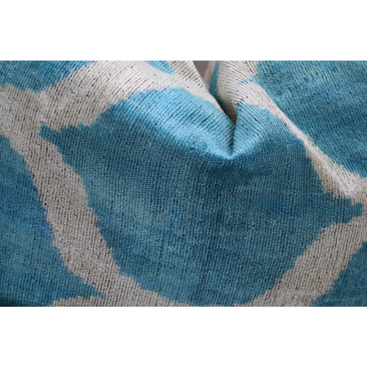 Canvello Handmade Blue Velvet Lumbar Pillow For Sofa - 16x24 - Canvello