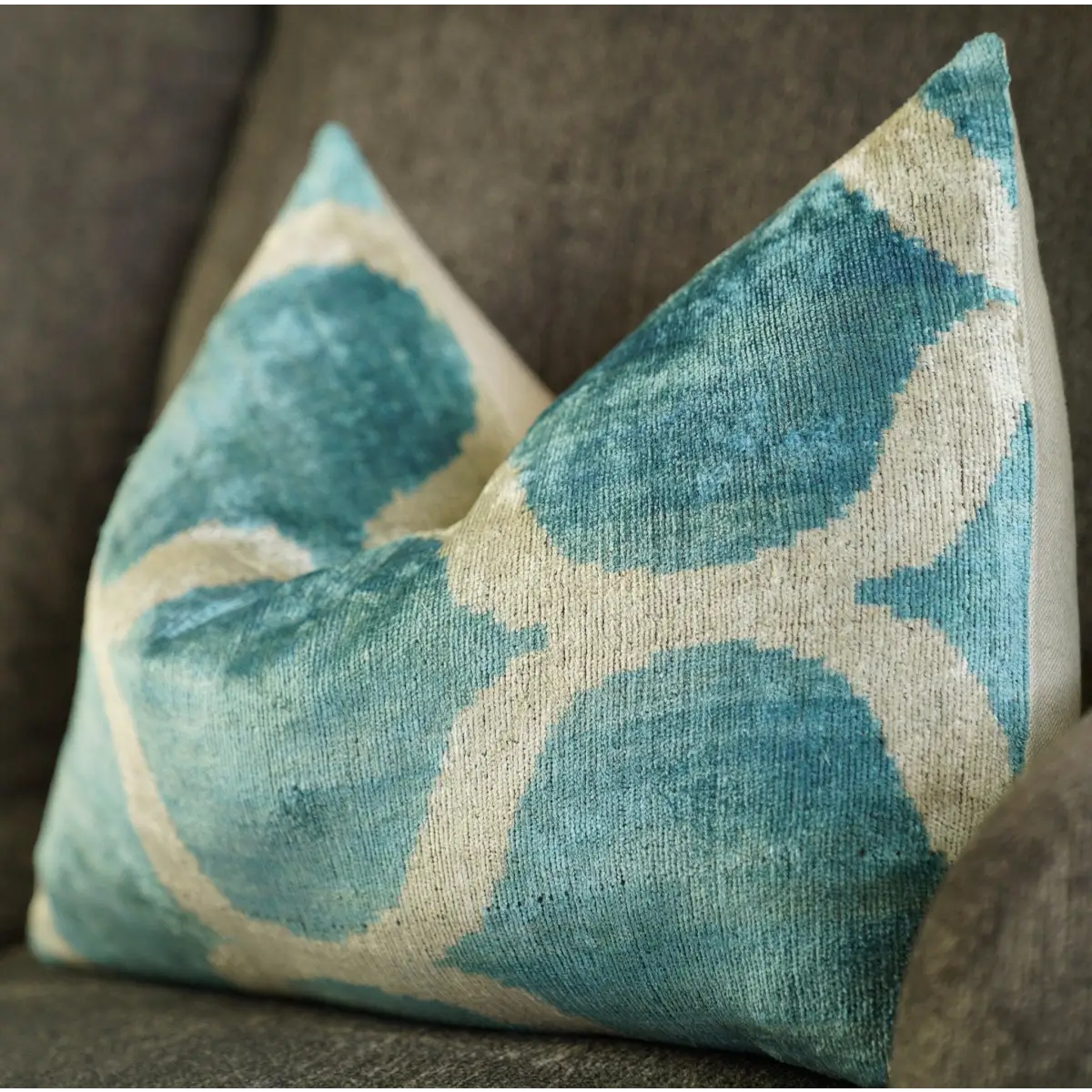 Canvello Handmade Blue Velvet Lumbar Pillow For Sofa - 16x24 - Canvello