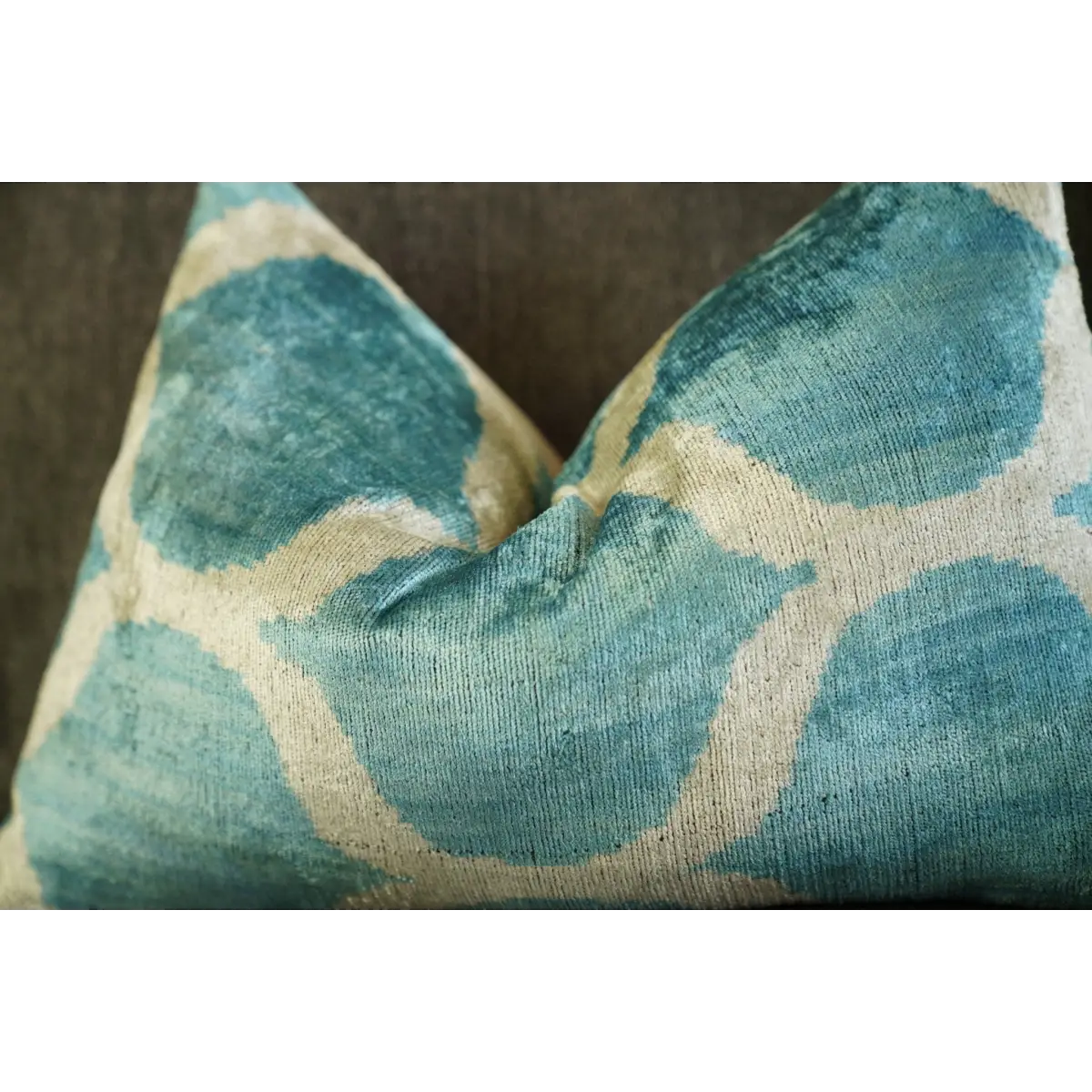 Canvello Handmade Blue Velvet Lumbar Pillow For Sofa - 16x24 - Canvello