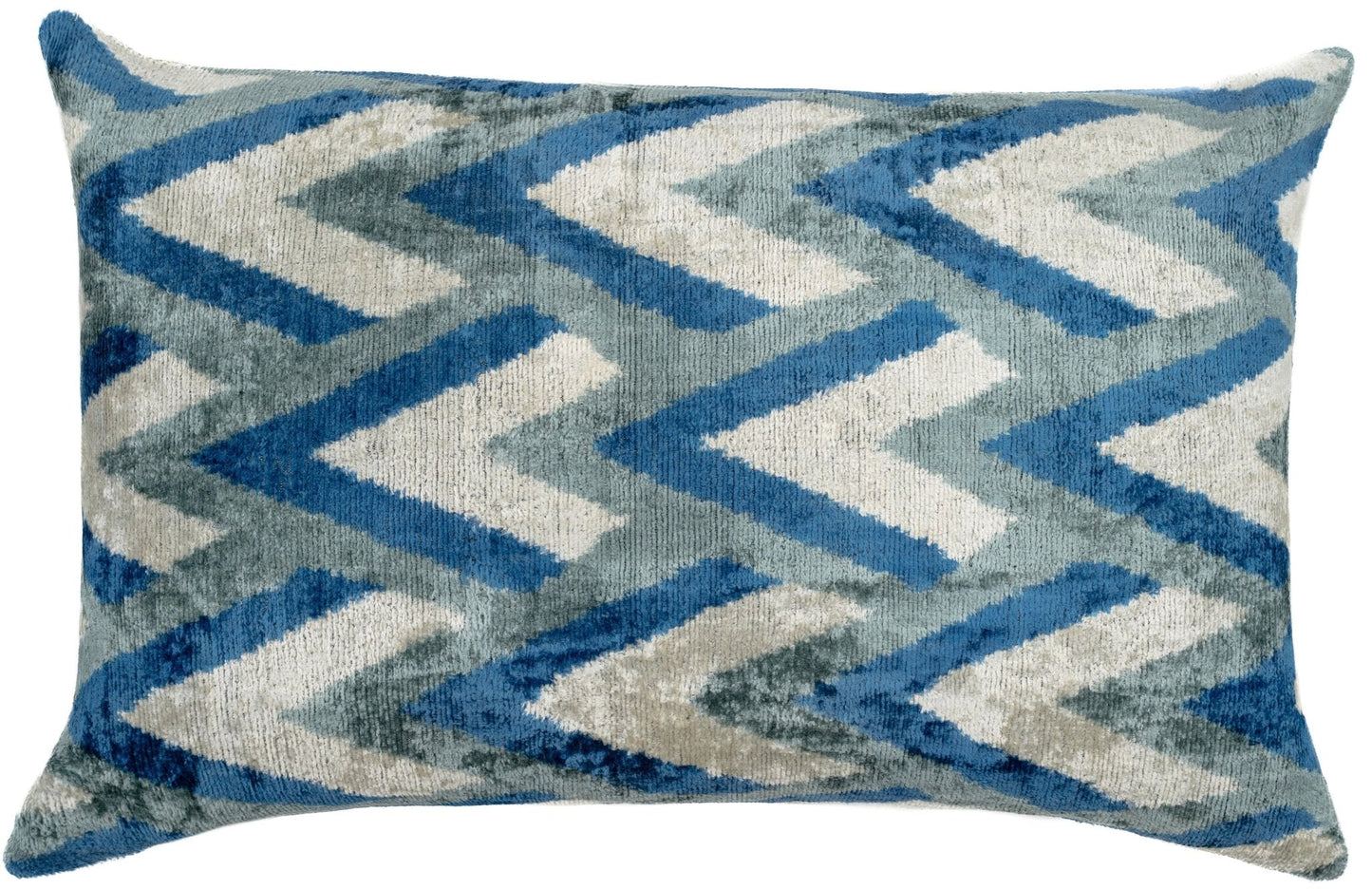 Almohada decorativa de terciopelo Chevron hecha a mano de Canvello en azul y gris, ideal para decoración moderna y costera, 24 x 16 pulgadas