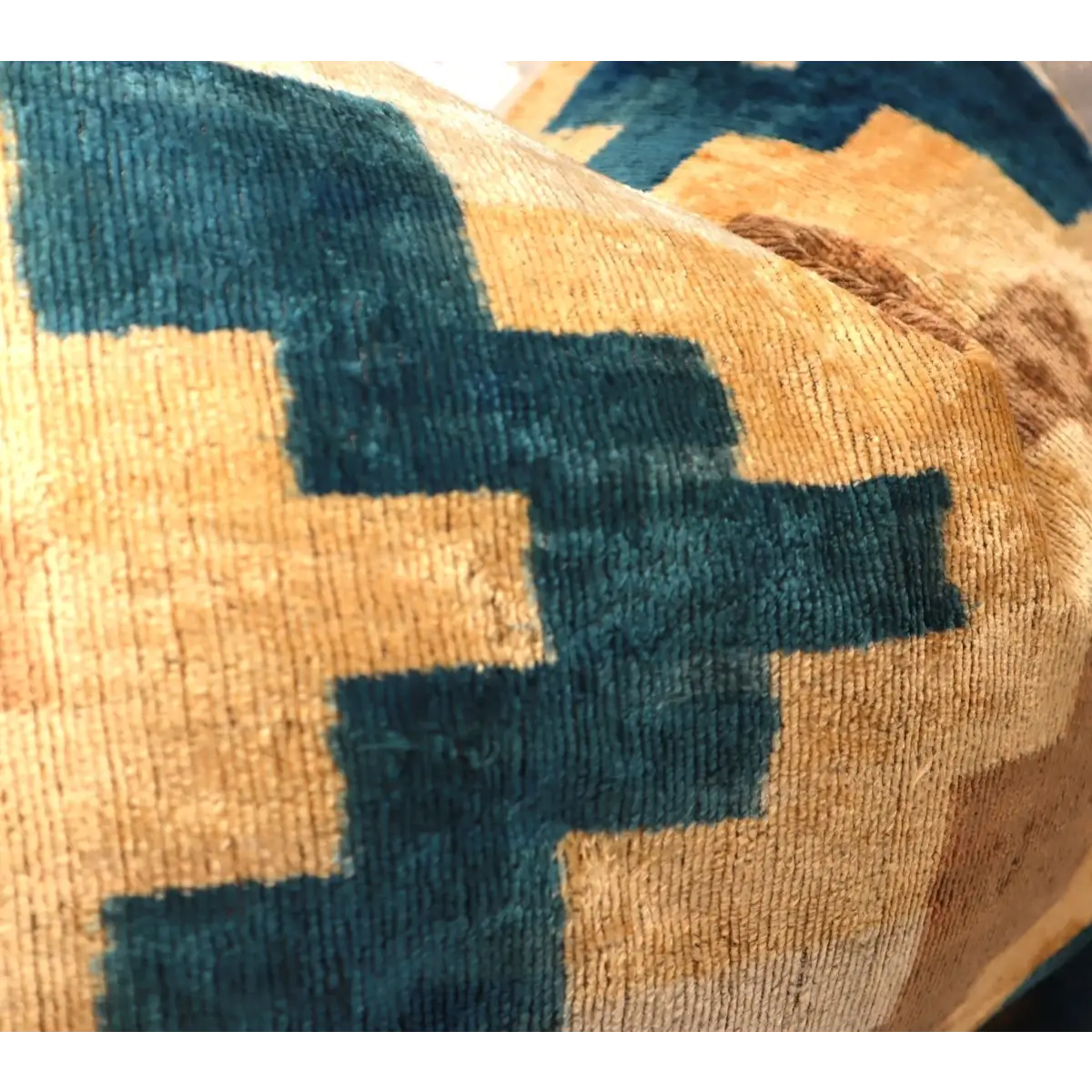 Canvello Handmade Earhtone Geometric Silk Velvet Ikat pillow - 16’’X24’’ - Earth Tones / 16’’X24’’ - Canvello