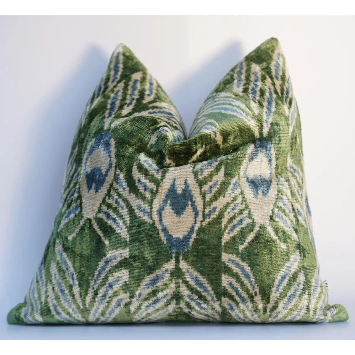 Canvello Handmade Green Pillows For Couch | 20 x 20 in (50 x 50 cm) - Canvello
