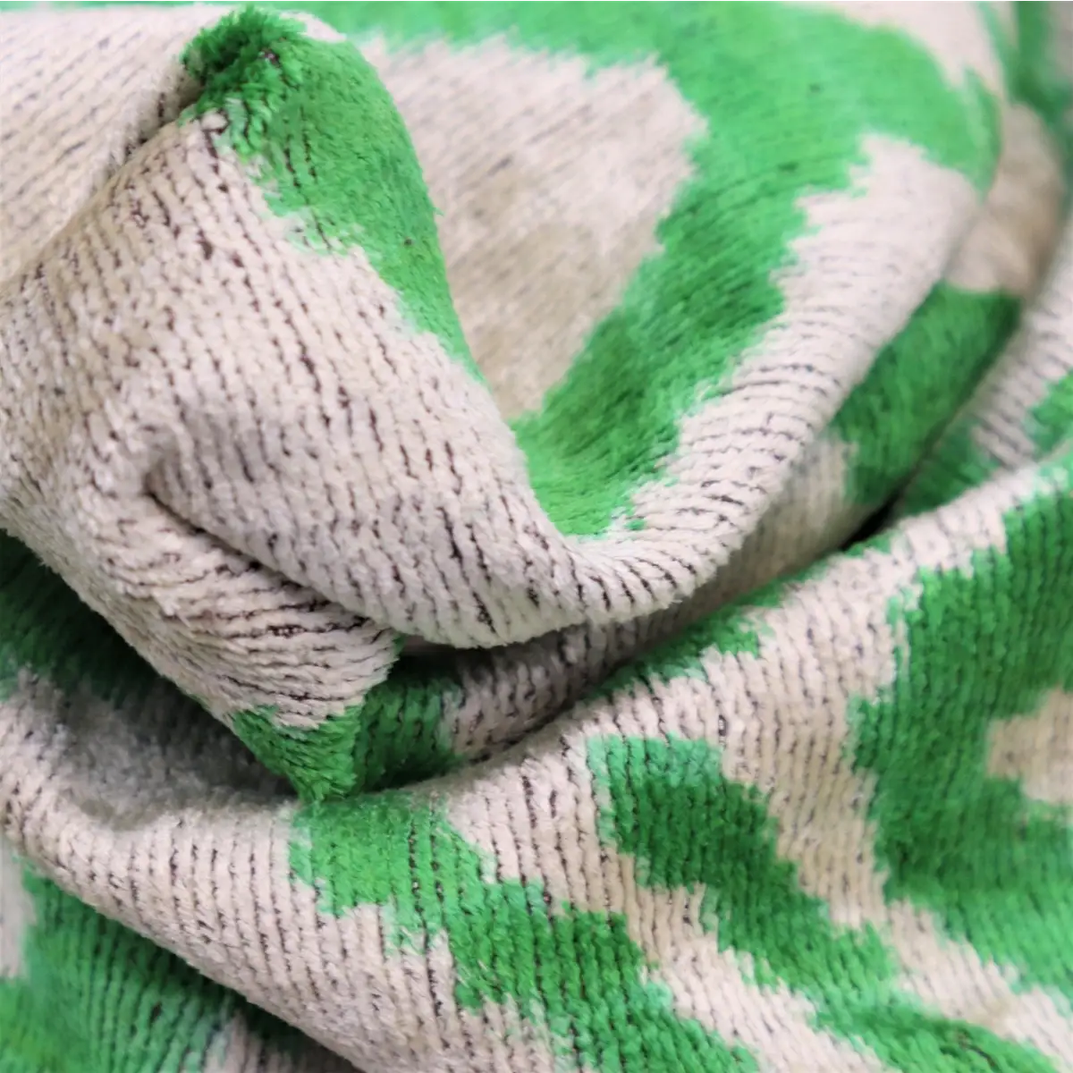 Canvello Handmade Green Velvet Throw Pillows - 16x24 - Canvello