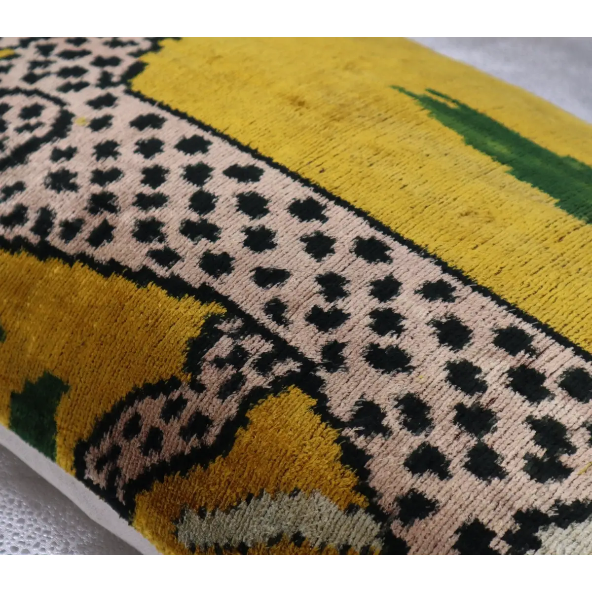 Canvello Handmade Luxury Yellow Tiger Throw Pillows - 16x24 - Canvello