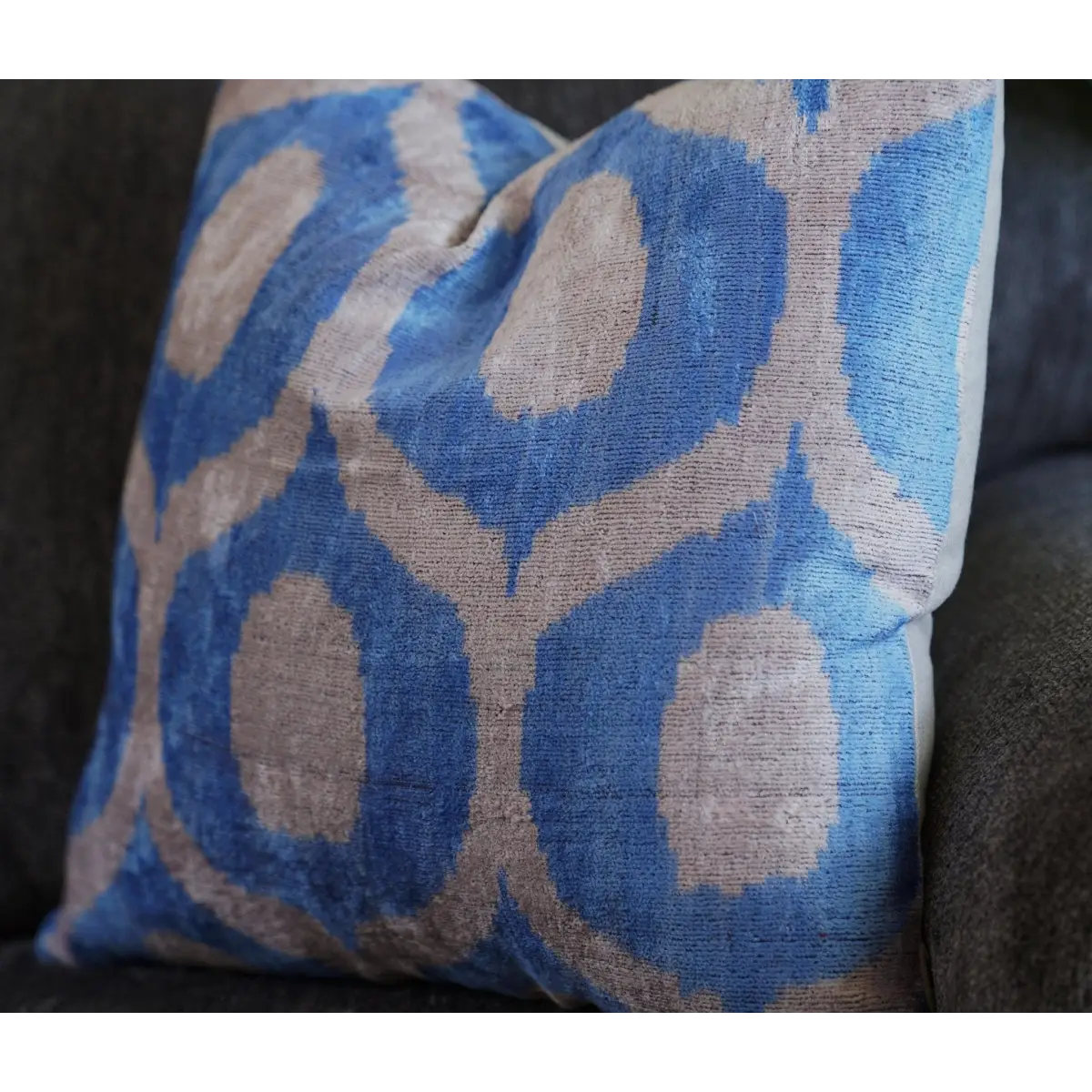 Canvello Handmade Throw Blue Pillows For Couch | 20 x 20 in (50 x 50 cm) - Canvello