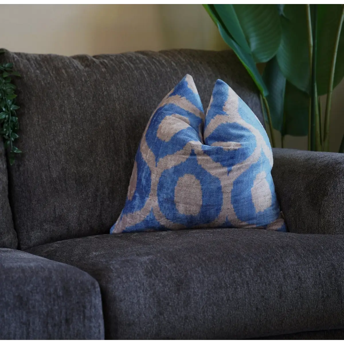 Canvello Handmade Throw Blue Pillows For Couch | 20 x 20 in (50 x 50 cm) - Canvello