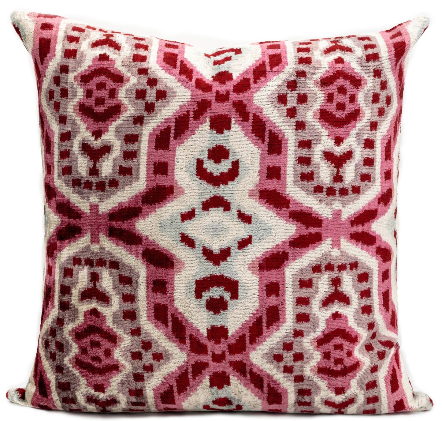 Almohada decorativa de terciopelo hecha a mano Canvello con diseño Ikat rojo y rosa: acento decorativo de alta calidad de 20 x 20 pulgadas con plumas de primera calidad