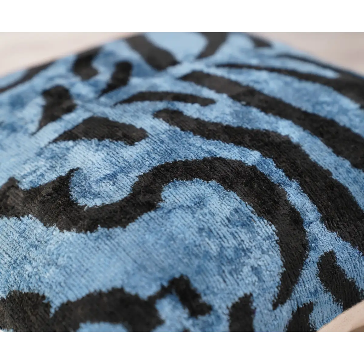 Canvello Luxury Blue Tiger Print Pillow for Couch - 16x16 inch - Canvello