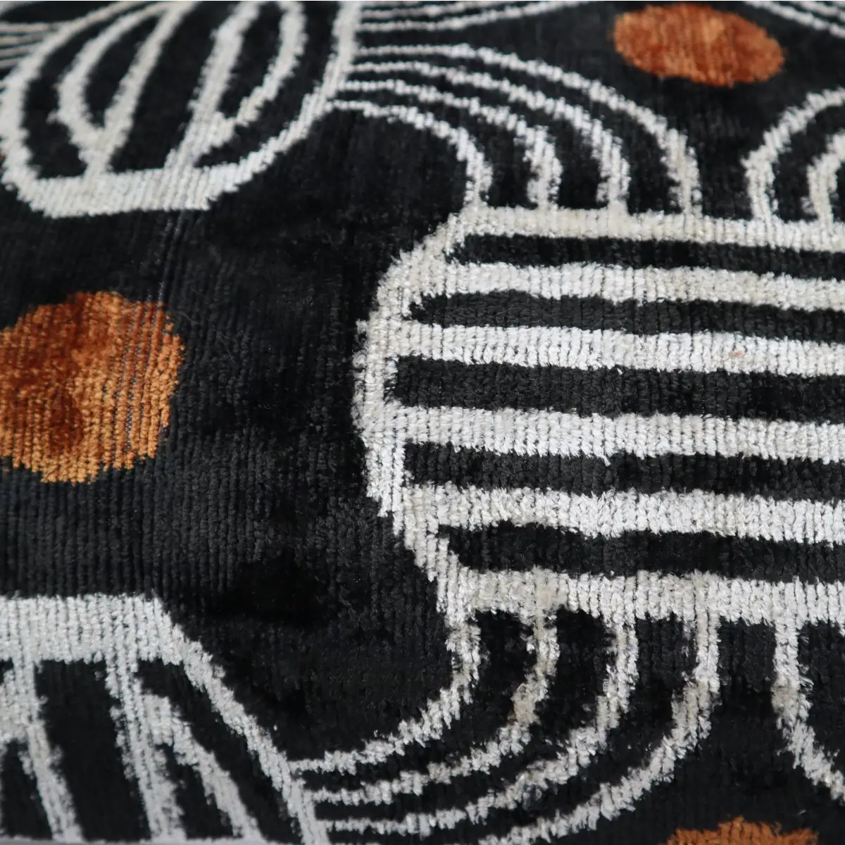 Canvello Luxury Decorative Black Throw Pillow | 16 x 24 in (40 x 60 cm) - Canvello