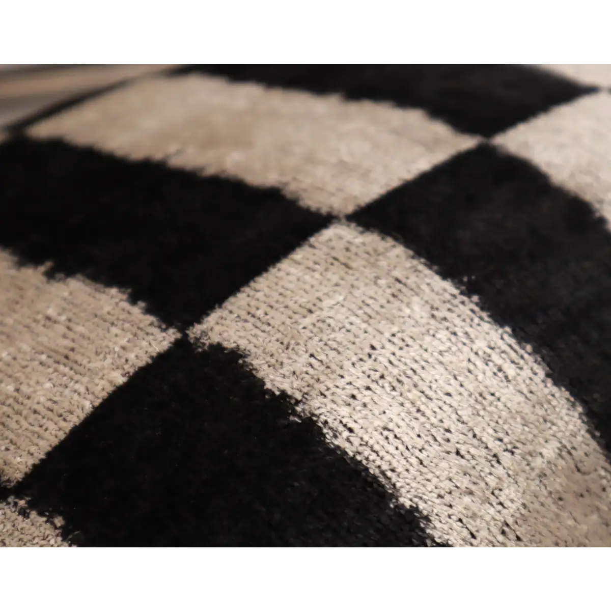 Canvello Luxury Decorative Black & White Throw Pillow | 16 x 24 in (40 x 60 cm) - Canvello