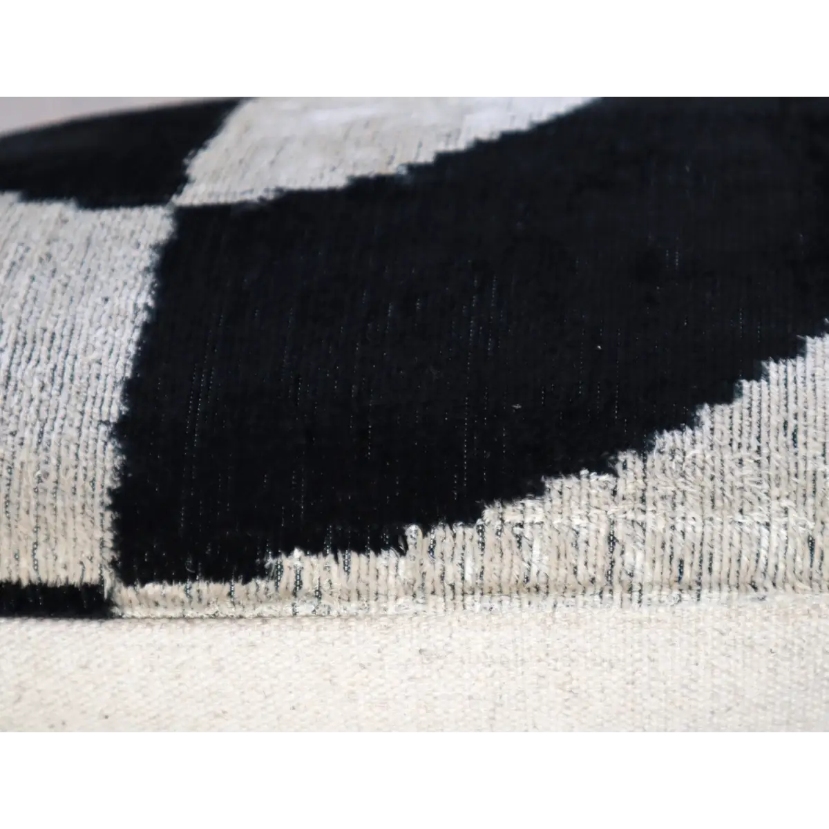 Canvello Luxury Decorative Black White Throw Pillow | 16 x 24 in (40 x 60 cm) - Canvello