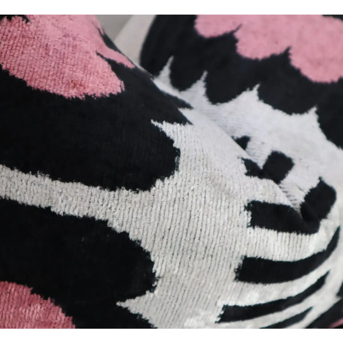 Canvello Luxury Decorative Pink Black White Throw Pillow | 16 x 24 in (40 x 60 cm) - Canvello