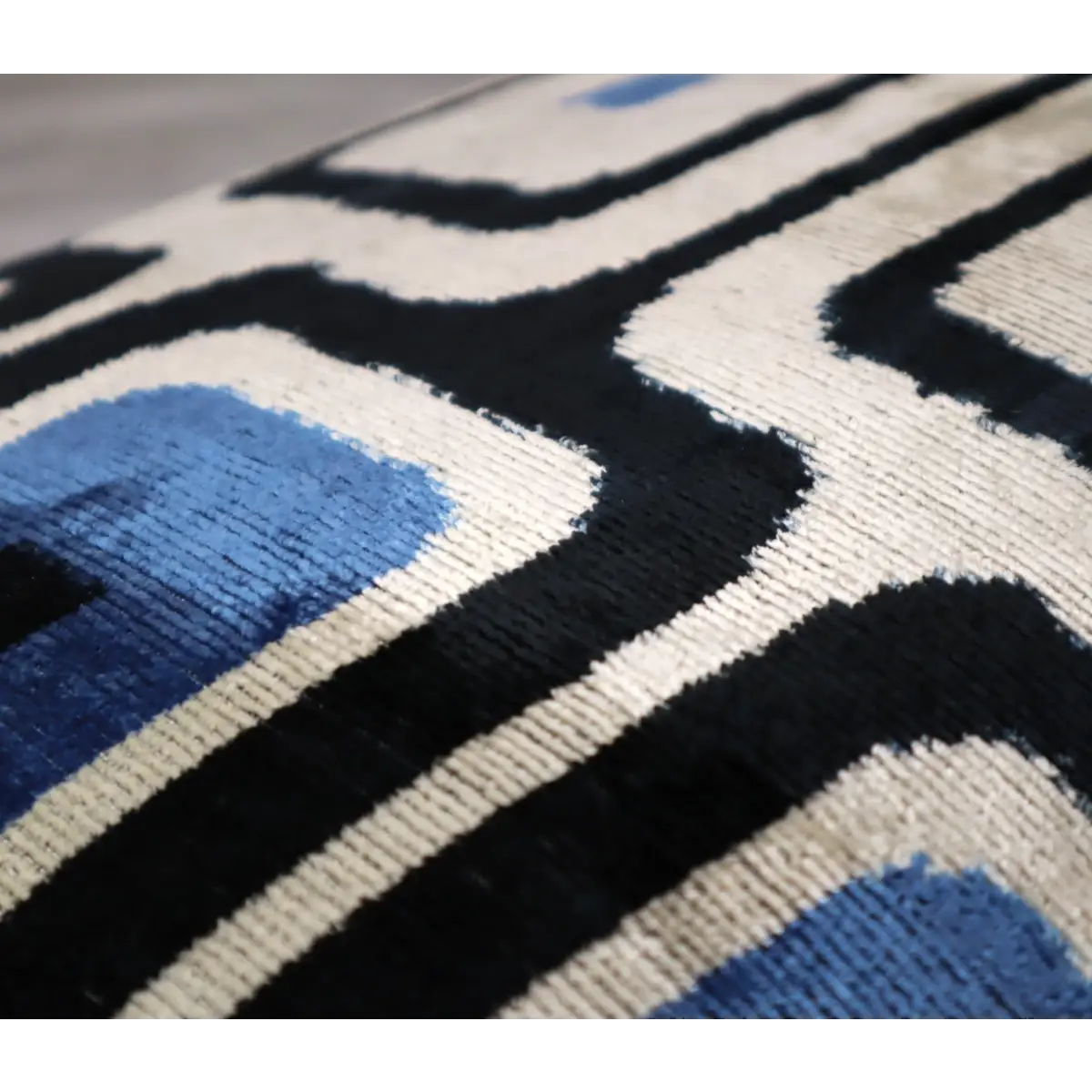 Canvello Luxury Geometric Blue Black Pillow for Couch | 16 x 24 in (40 x 60 cm) - Canvello