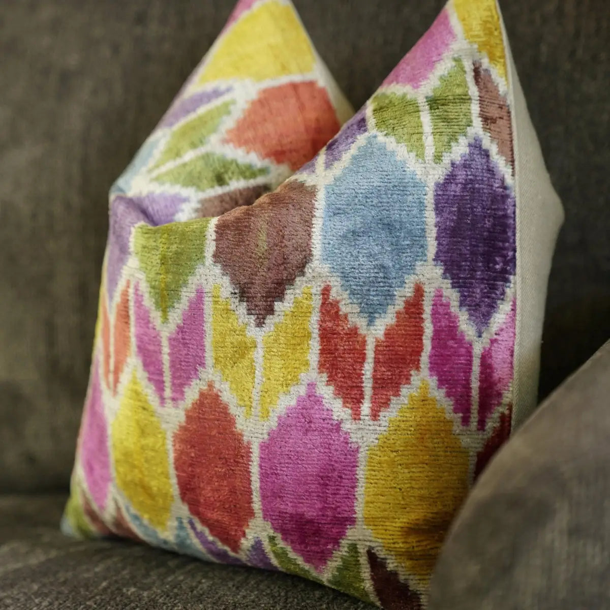 Canvello Luxury Pillows For Couch | 16 x 16 in (40 x 40 cm) - Canvello