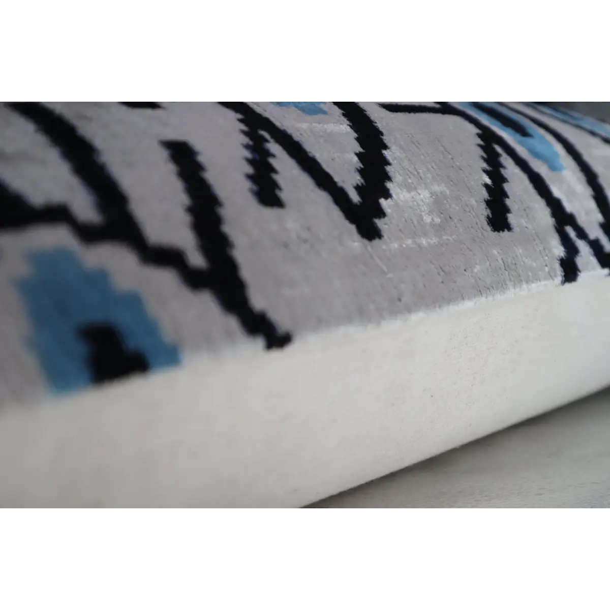 Canvello Silver Black Blue Vegetable Dyed Handmade Turkish Silk Velvet Pillow - A Work of Art - Canvello