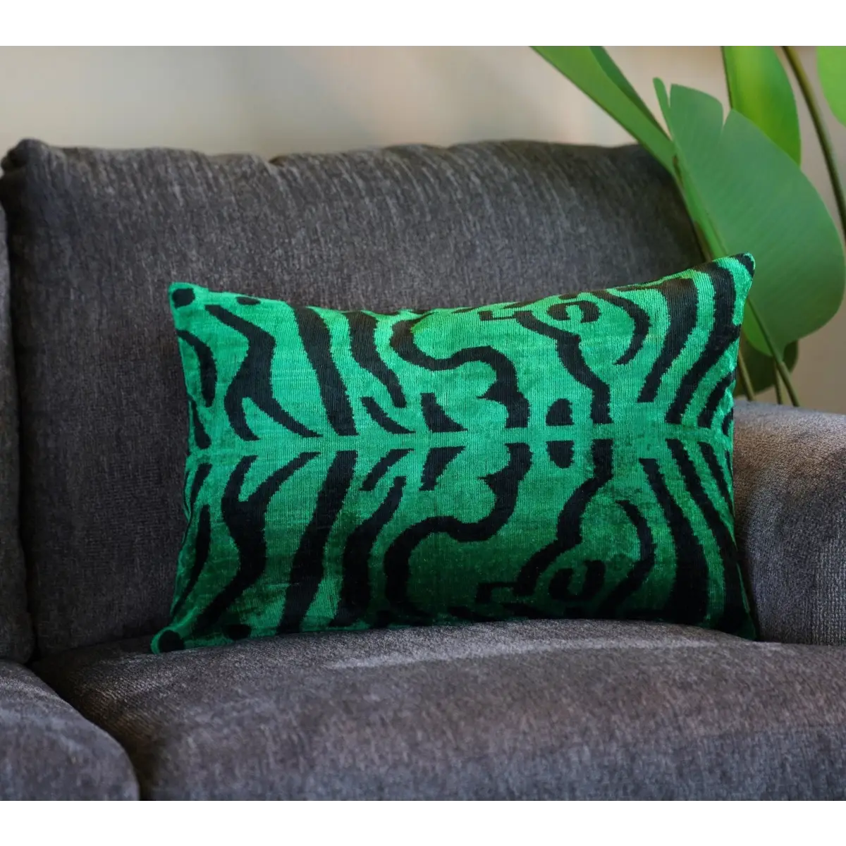 Canvello Tiger-Print Decorative Throw Pillows Sets | 16x24 in | Set of 3 - Canvello