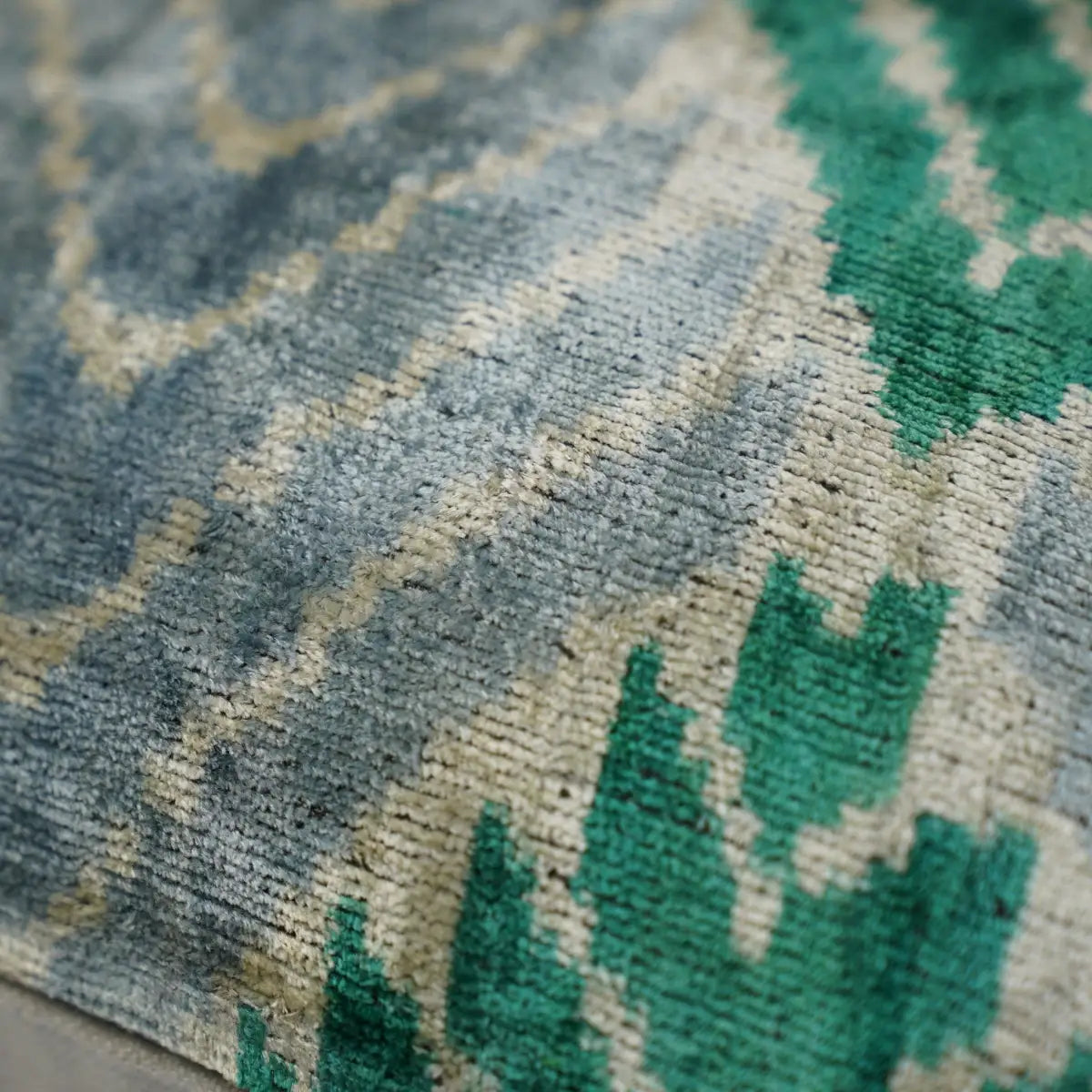 Canvello Unique Green Pillows + Down Insert 16’’x16’’ - Canvello