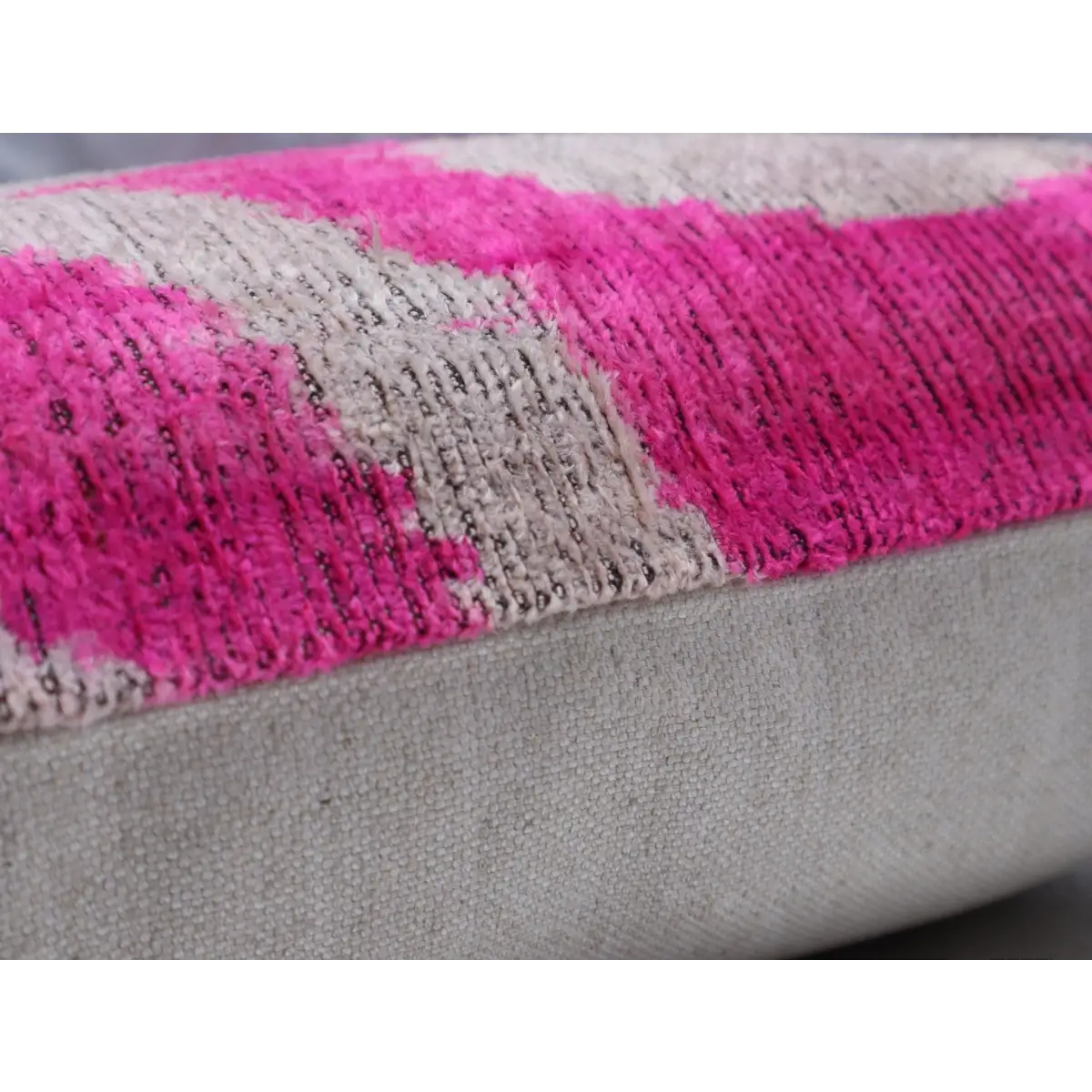 Canvello Velvet Pink Ivory Pillow | 16 x 16 in (40 x 40 cm) - Canvello