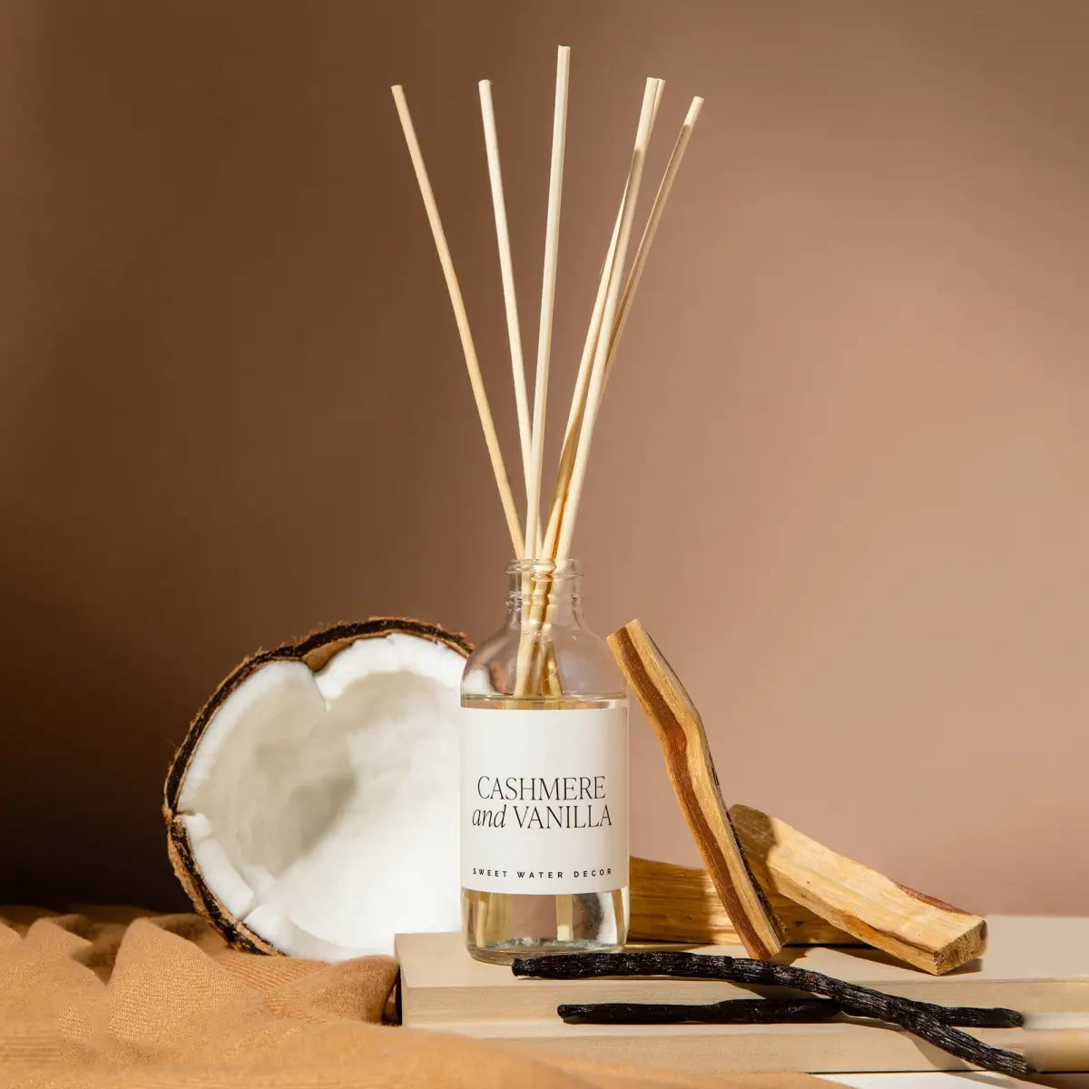 Cashmere and Vanilla Clear Reed Diffuser - Sweet Water Decor