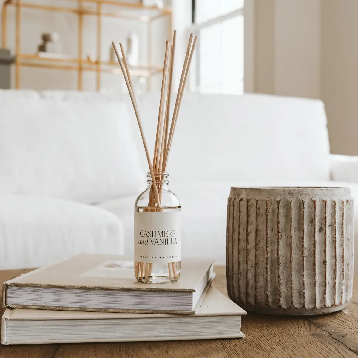 Cashmere and Vanilla Clear Reed Diffuser - Sweet Water Decor