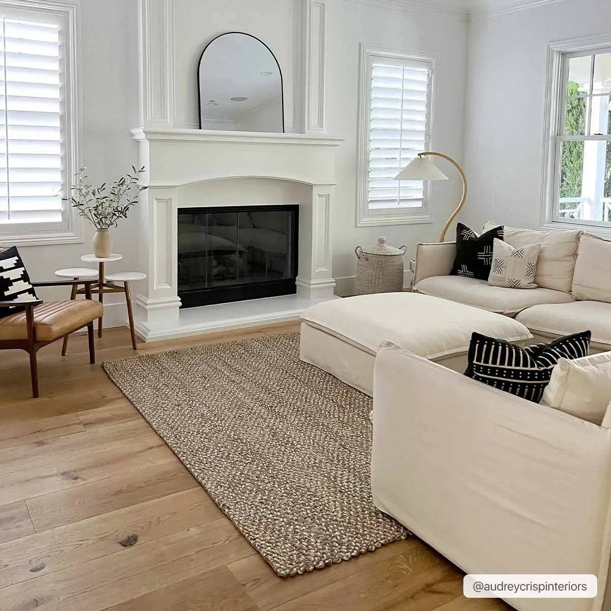 Caspar Hand Woven Natural Jute Rug - Boutique Rugs