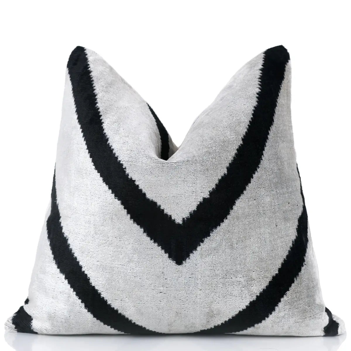 Chevron V Black & White Velvet Pillow – 16x16 Modern Handmade Throw Cushion - Canvello