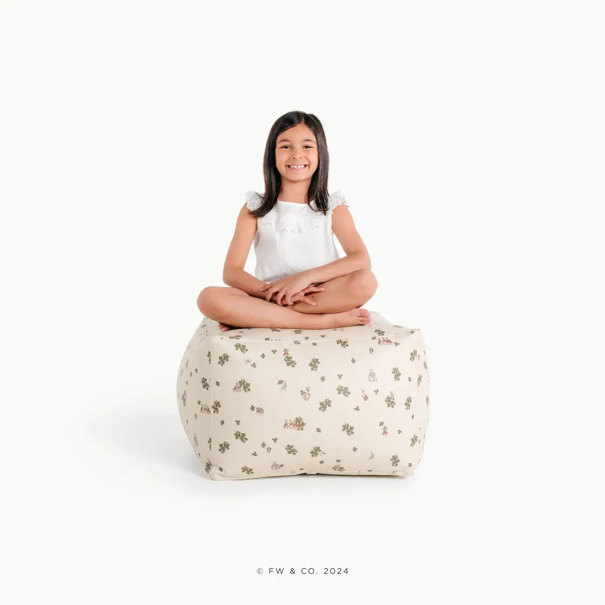 Child’s Play Pouf Ottoman - Peter Rabbit™ / Square - Gathre