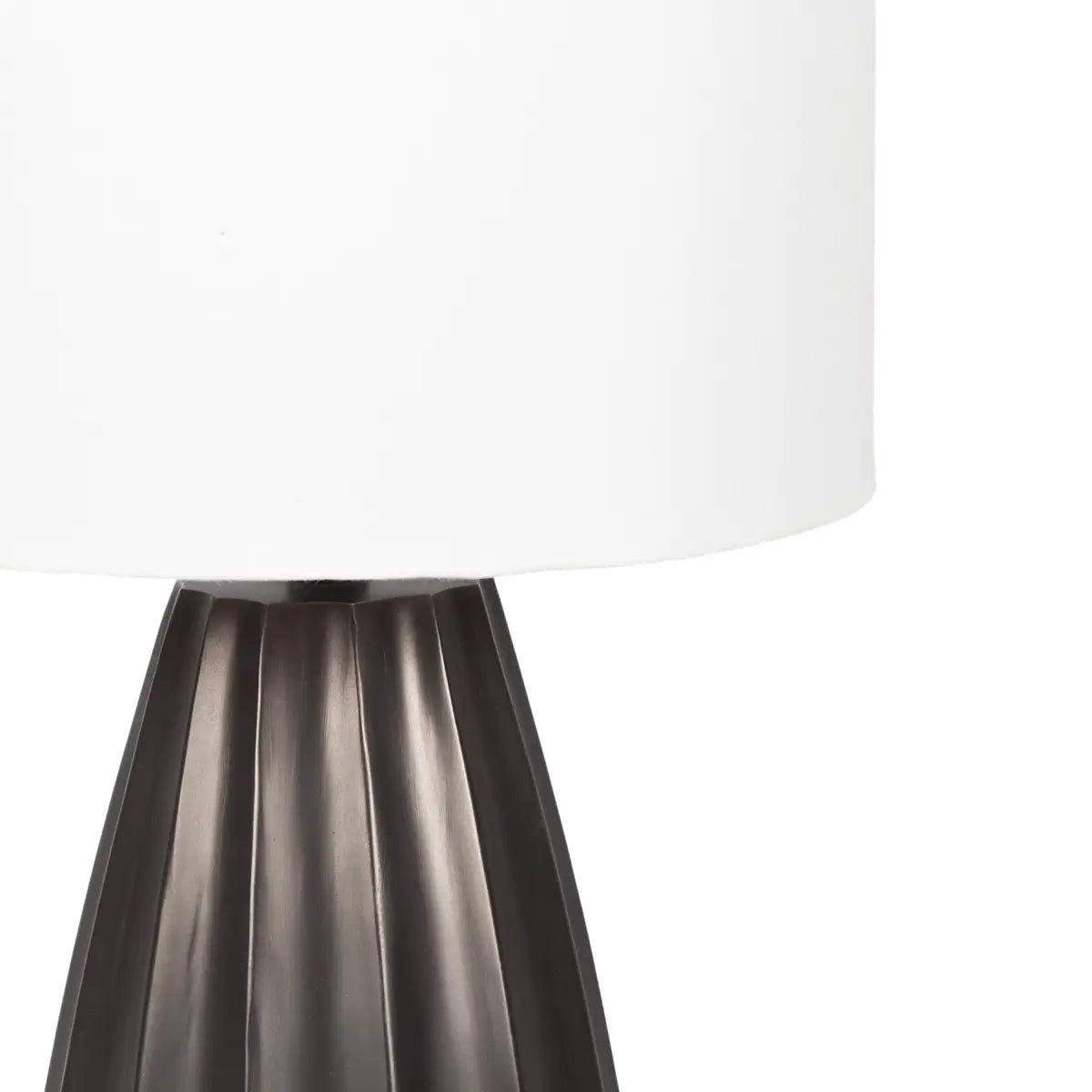 Ciji Scalloped Table Lamp - kateandlaurel
