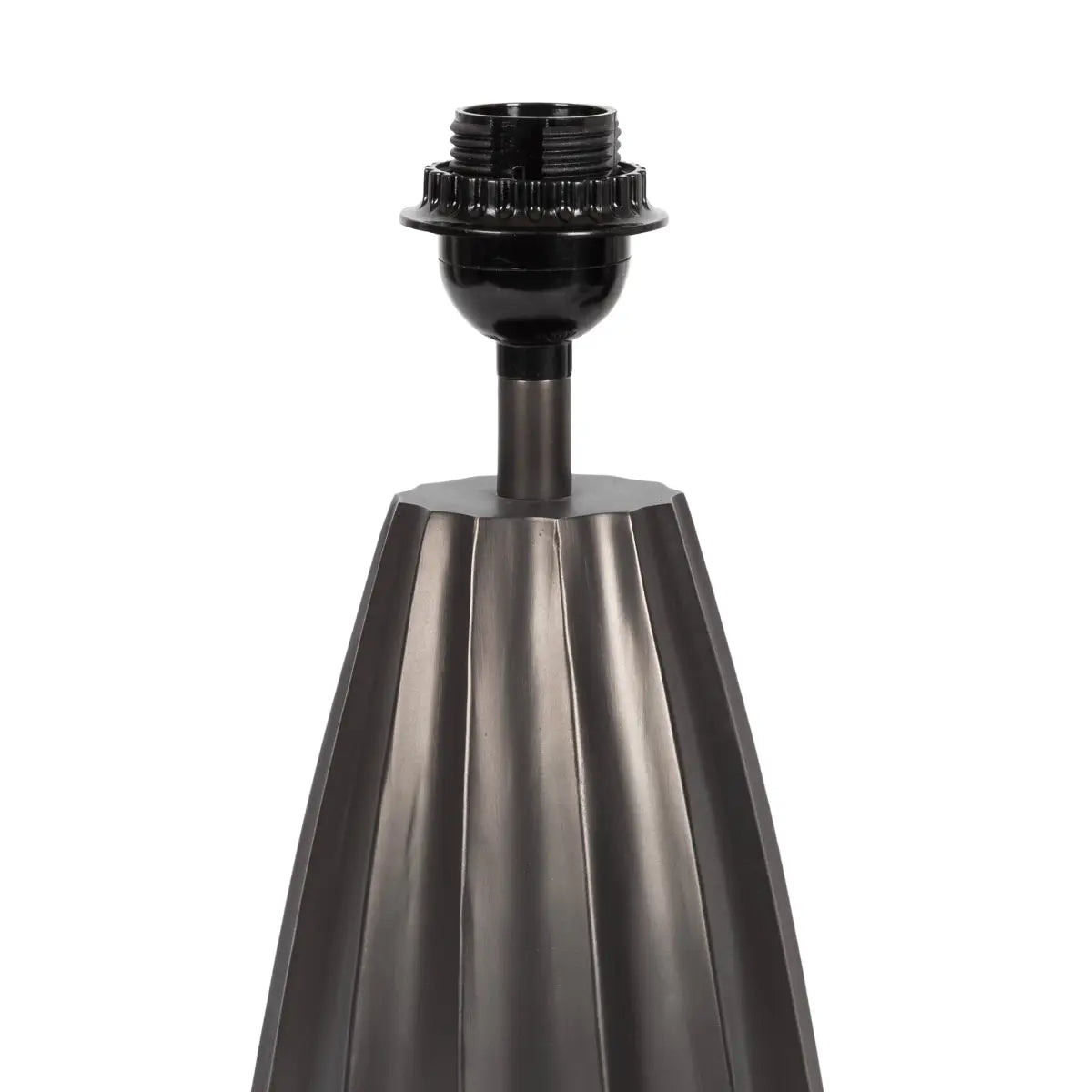 Ciji Scalloped Table Lamp - kateandlaurel