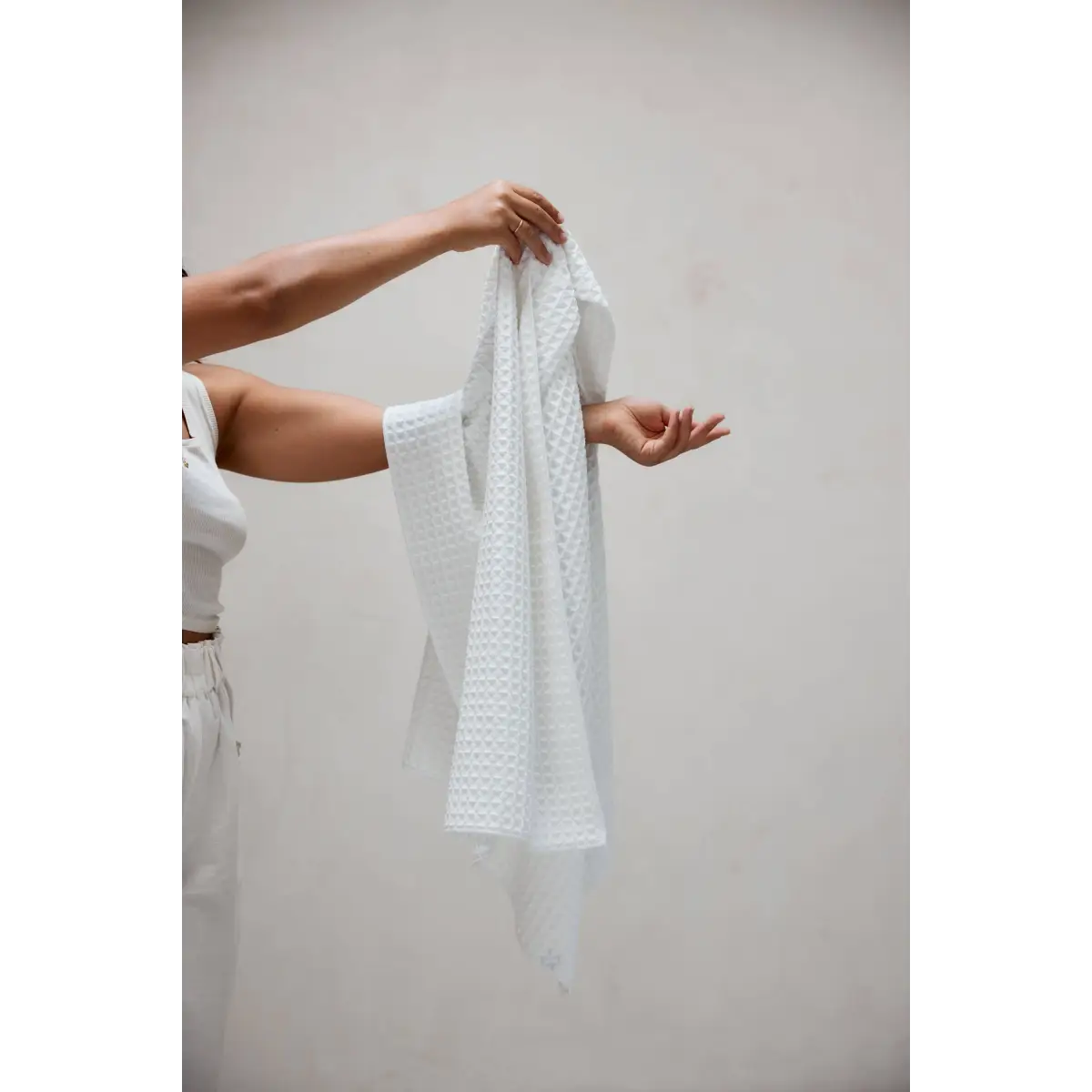 Luxury Waffle Bath Towel - Cloud - Geometry