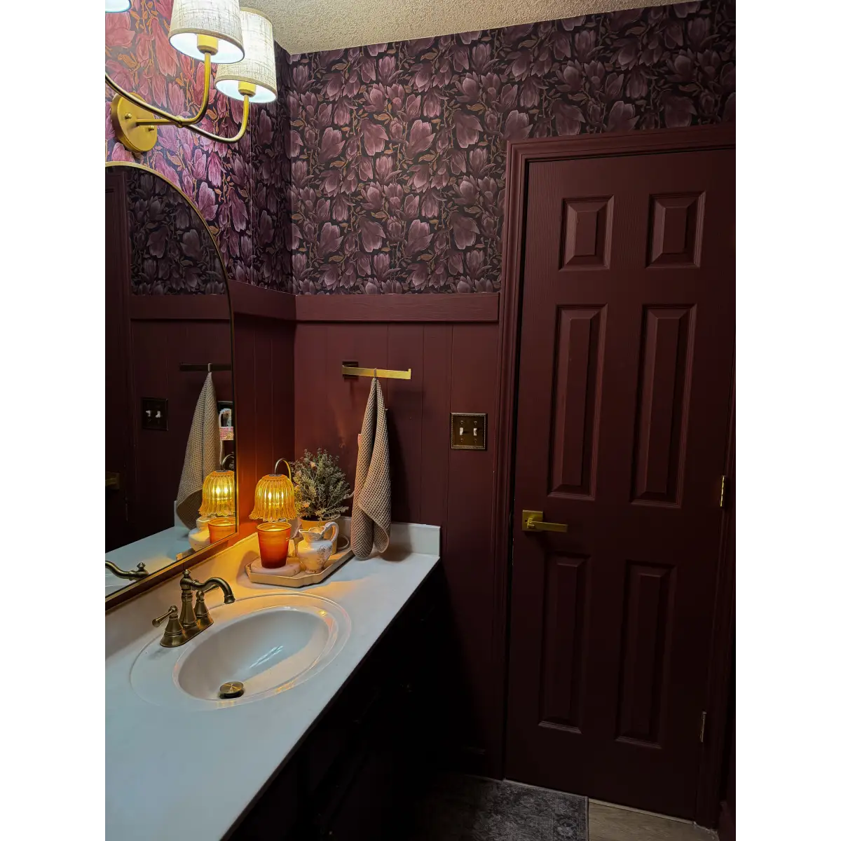 Cornelia Wallpaper - Relaxed Floral - by Marie Erstad Studio - Loomwell Home Goods