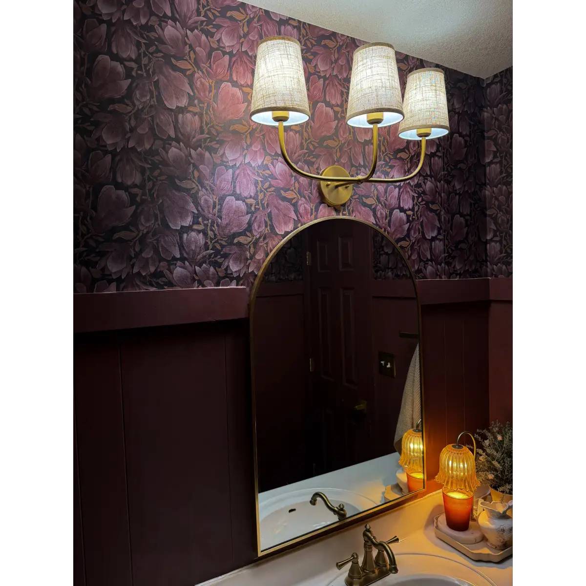 Cornelia Wallpaper - Relaxed Floral - by Marie Erstad Studio - Loomwell Home Goods