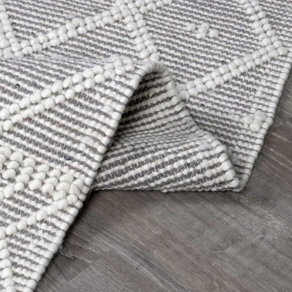 Cotton Wool Tassel Rug - Boutique Rugs