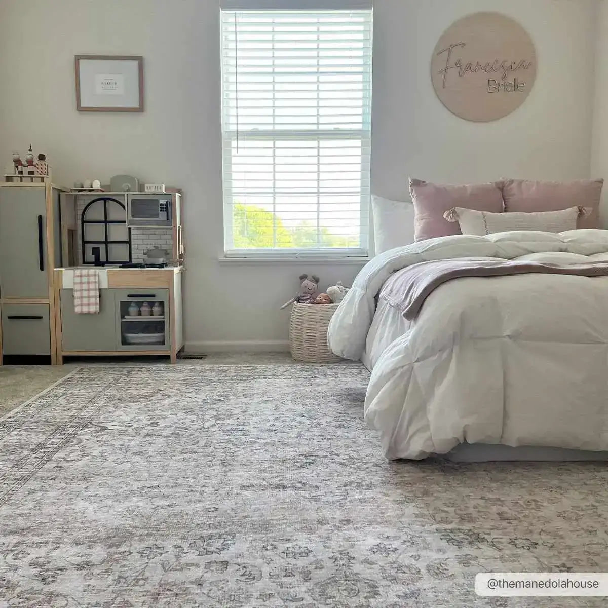 Cream Holi Washable Area Rug - 7’6’’ x 9’6’’ Rectangle - Boutique Rugs