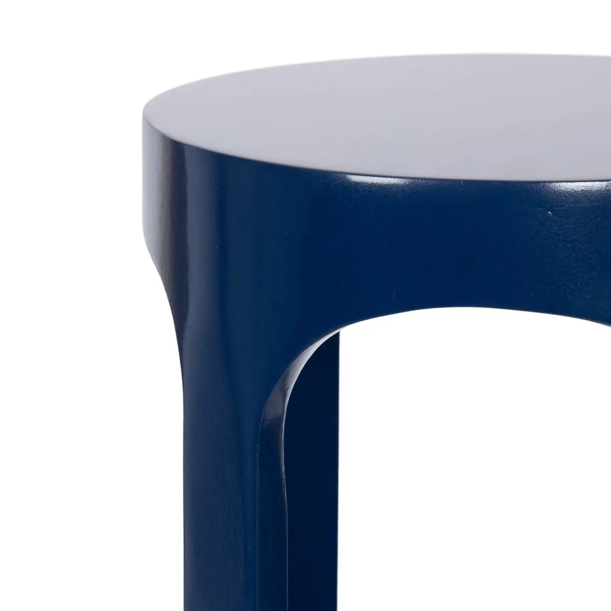 Dahl Modern Accent Table or Plant Stand - Round Wood - kateandlaurel