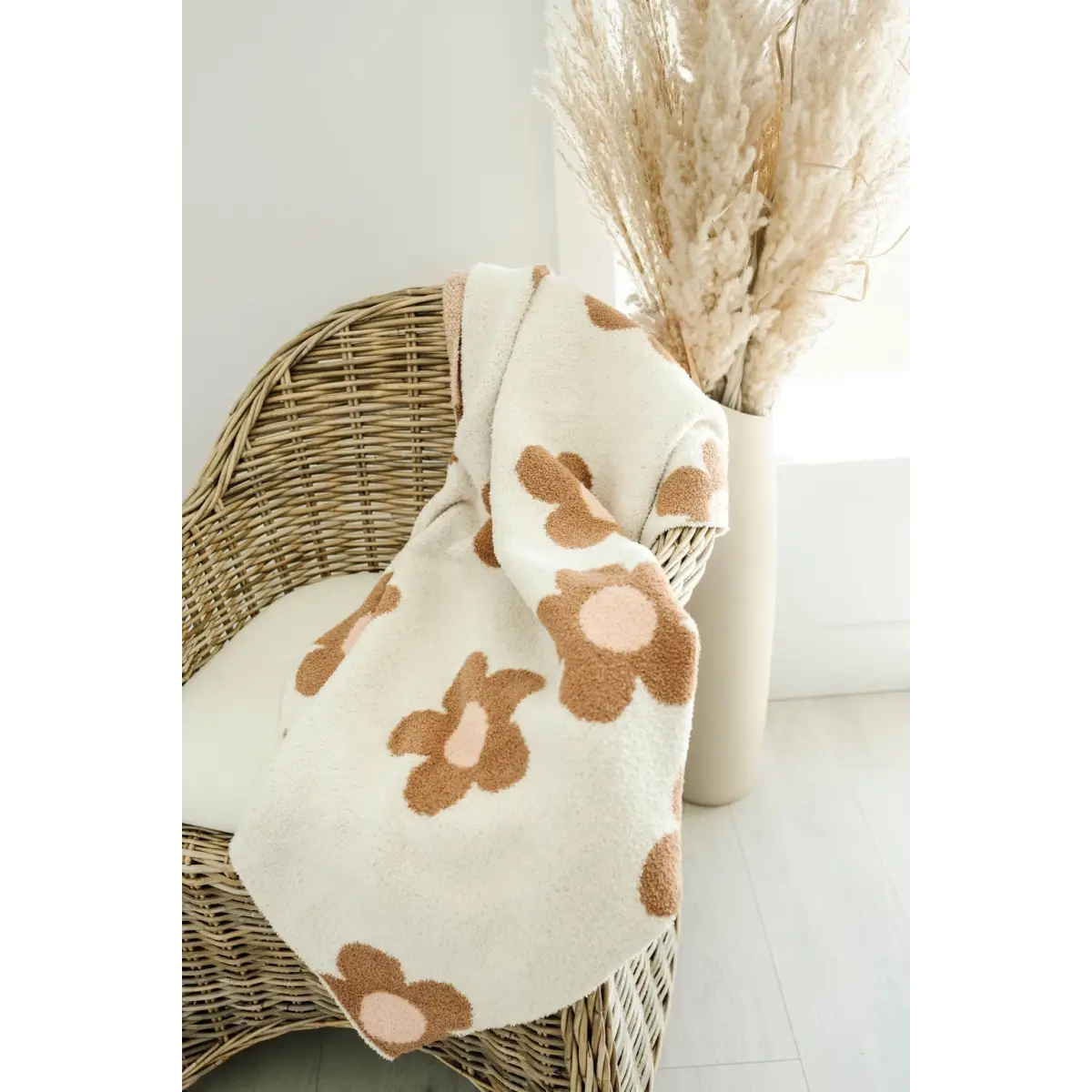 Daisy Plush Blanket - Caramel and Pink - Harp Angel Boutique